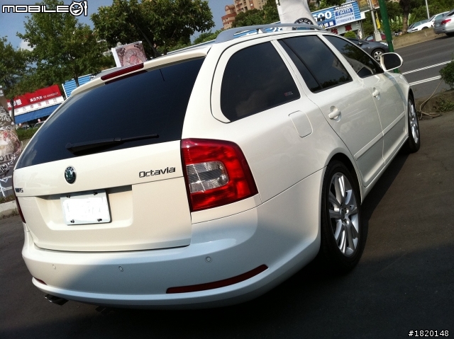 再來!! OCTAVIA RS 2.0TDI開箱...