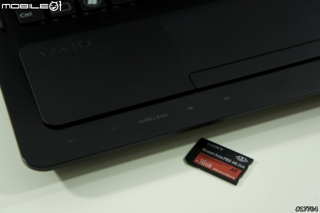 『效能之王 重量登場』SONY VAIO F226