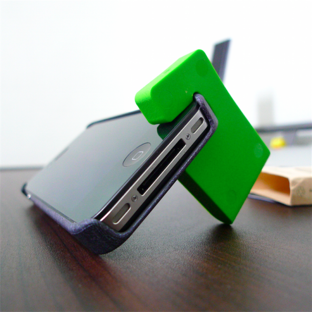 iPhone4 桌上好幫手~ Moviepeg