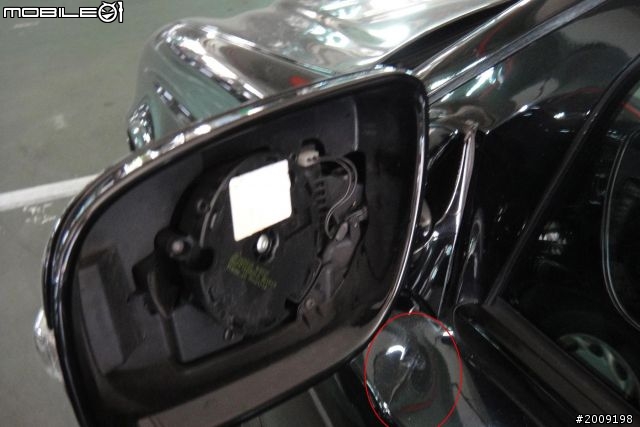 賓士被殺肉了~台北市立南港興中立體停車場,怎麼辦(圖多)