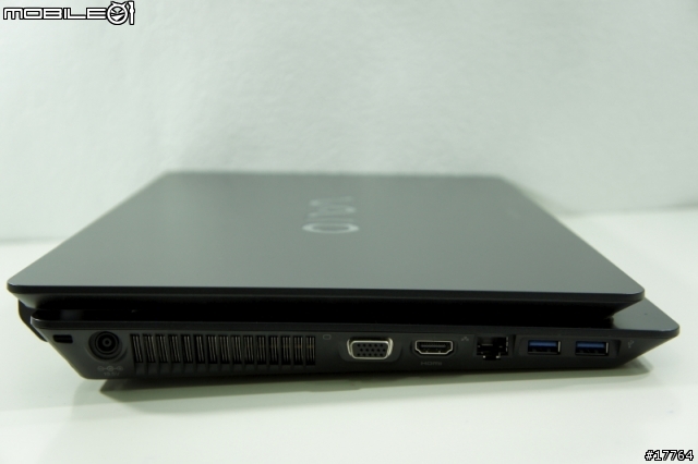 『效能之王 重量登場』SONY VAIO F226