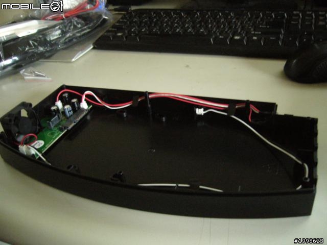 PS3 PHE-02多功能直立硬碟擴充架 不專業 開箱