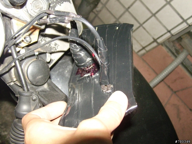 ~機車安裝車用充電器,之汽車用品改造~---圖多請見諒
