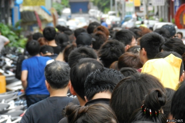 女神卡卡-- 危險刺激冒險的搶票之旅