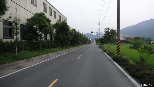 大白的一路迢迢遠,翻山越嶺南庄行