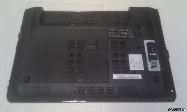 新入手 lenovo V370 i5 - 2410 第1發 ~ 開箱照