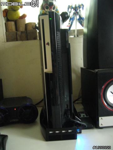 PS3 PHE-02多功能直立硬碟擴充架 不專業 開箱