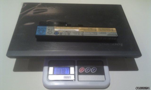 新入手 lenovo V370 i5 - 2410 第1發 ~ 開箱照