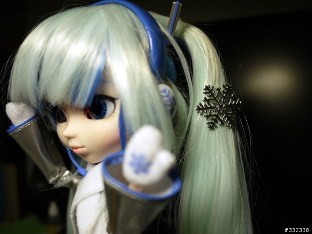 12吋的初音!普利普Pullip娃娃初音+雪初音(怕大眼娃娃勿進)