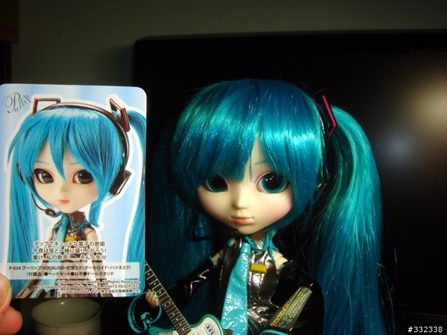 12吋的初音!普利普Pullip娃娃初音+雪初音(怕大眼娃娃勿進)