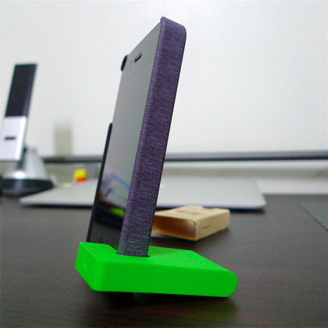 iPhone4 桌上好幫手~ Moviepeg