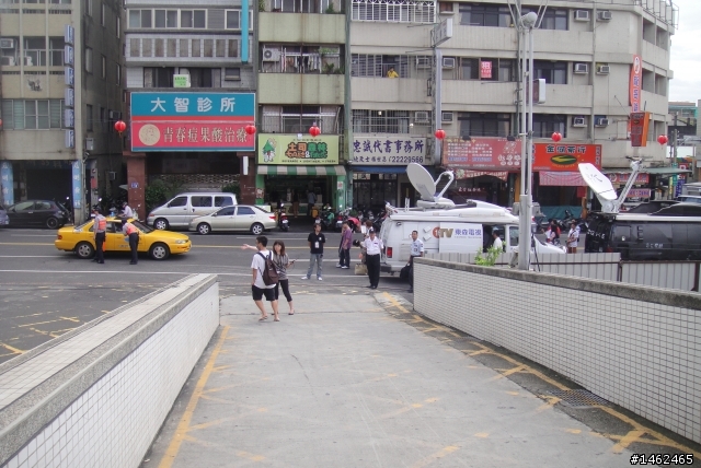 女神卡卡-- 危險刺激冒險的搶票之旅
