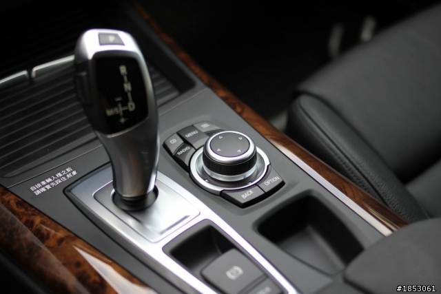 2011年式 X5 開箱箱箱箱...