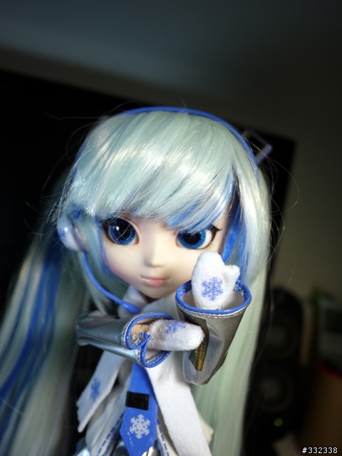 12吋的初音!普利普Pullip娃娃初音+雪初音(怕大眼娃娃勿進)