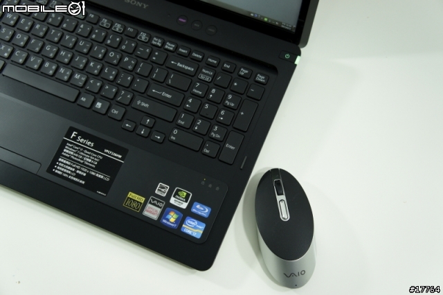『效能之王 重量登場』SONY VAIO F226