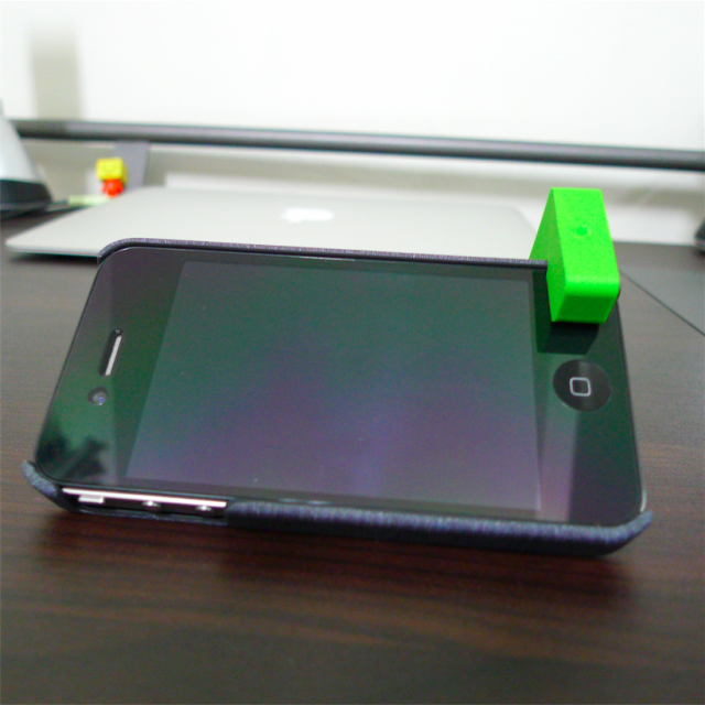 iPhone4 桌上好幫手~ Moviepeg