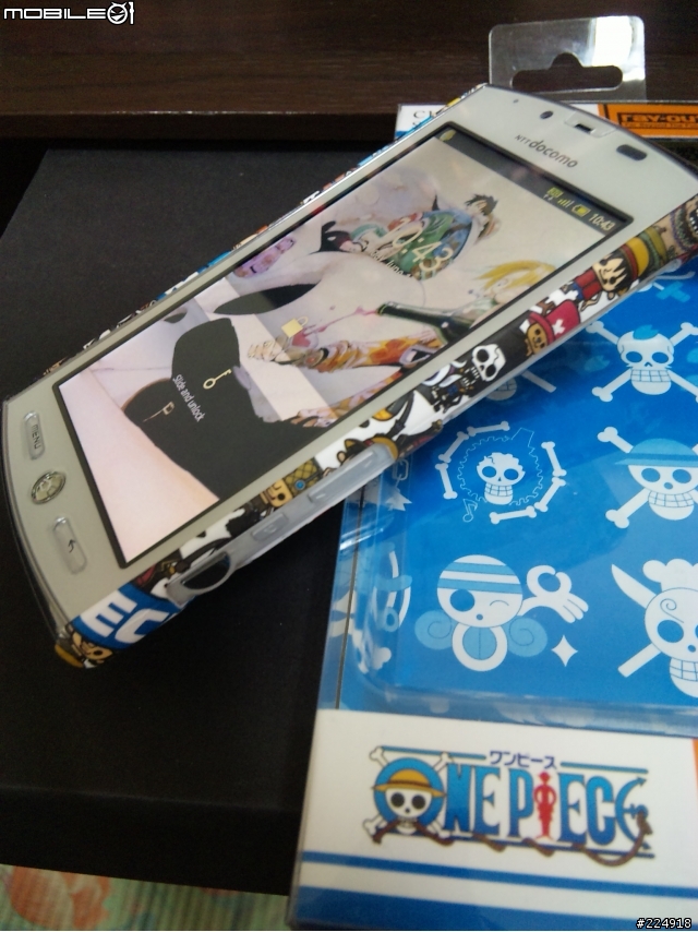 DOCOMO Sharp SH-12C ONE PIECE Q背殼