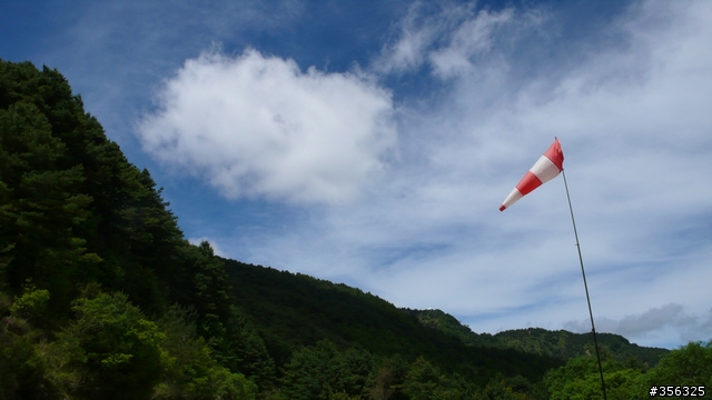 我們騎單車,我們遇見玉山。