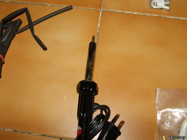 ~機車安裝車用充電器,之汽車用品改造~---圖多請見諒