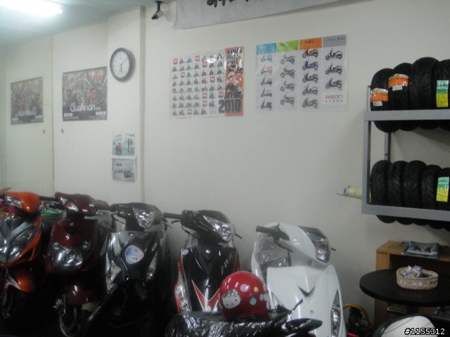 謝謝推薦3/4安全帽 10頂已經祝賀車業囉 SPEED-R RUN-1 X 10 頂 應該算是好禮吧