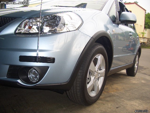 SUZUKI SX4 水水藍(代)開箱..2011.06.22~~