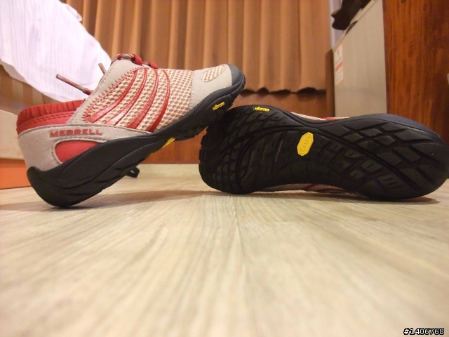MERRELL Barefoot 愛亂跑之開箱文