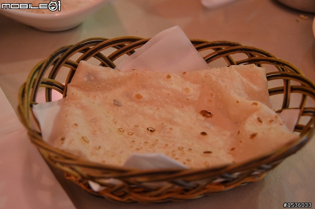 原本美好的一天,高雄臨港線、甲蟲店、成大、印度美食,卻"碰"在高速公路被後車追撞。