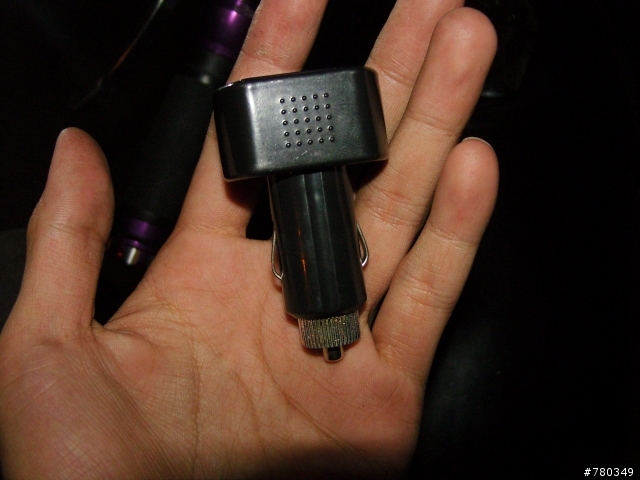 ~機車安裝車用充電器,之汽車用品改造~---圖多請見諒