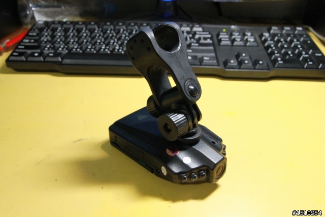 公版行車記錄器的後視鏡架DIY