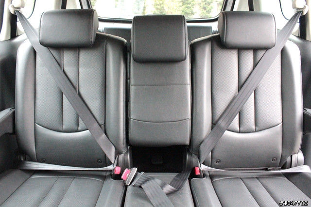 Mazda5開箱趣~ TMD六月交車竟然加送iPad2!!