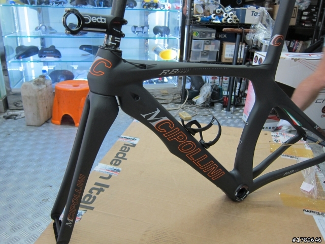 開箱文「MCipollini RB1000」