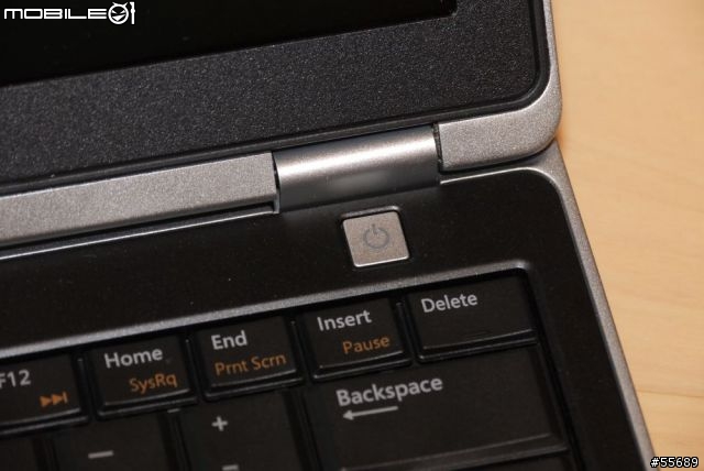 DELL Latitude E6220 at a glance