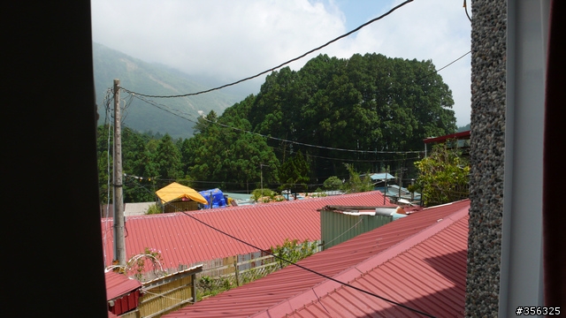 我們騎單車,我們遇見玉山。
