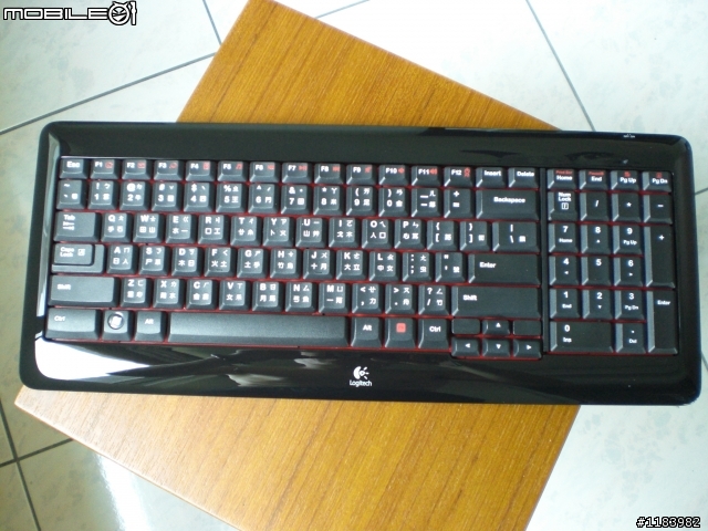 他們兩個才是同一國的-羅技 K340 以及 M505(黑色版) 鍵鼠組