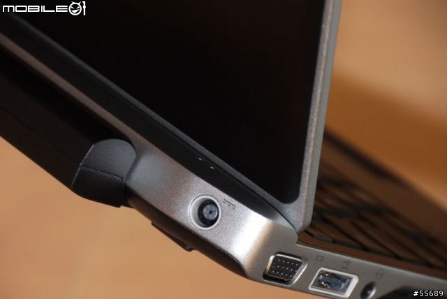 DELL Latitude E6220 at a glance