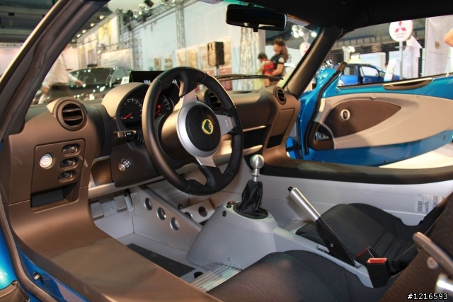 2011高雄國際車展速報及心得(圖多)