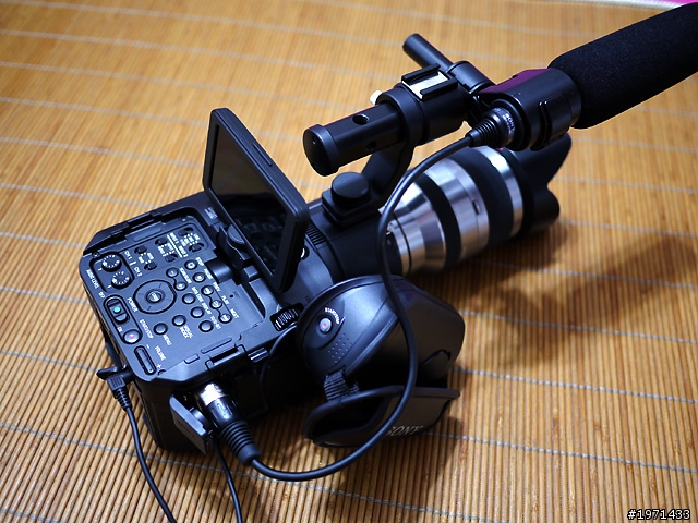Sony NXCAM NEX-FS100簡單開箱