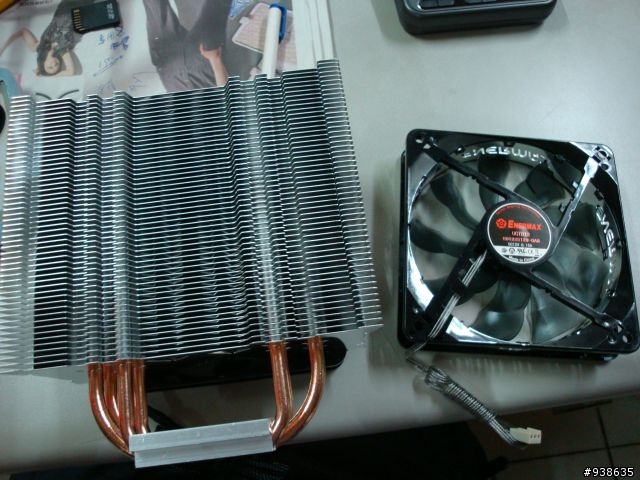 (開箱)ENERMAX ETS-T40 雙風扇 四根熱導管 CPU散熱器