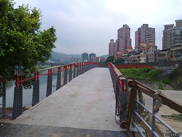 關於景美溪堤防興建工程