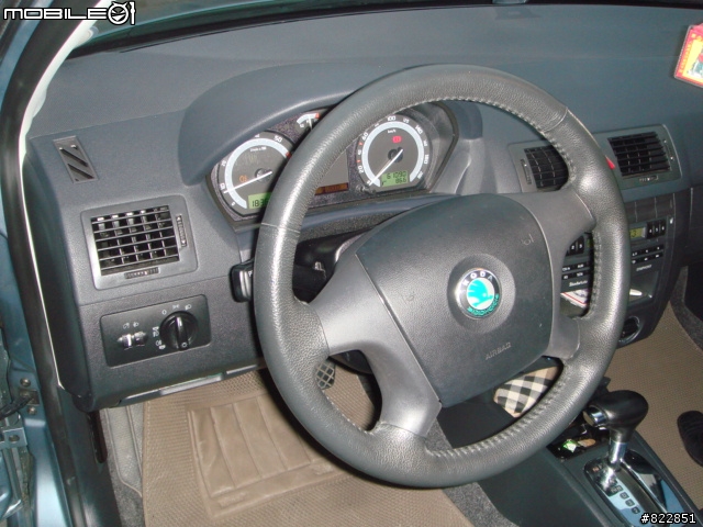 老婆不在家,我來開個箱,SKODA FABIA 1.4MPI H/B