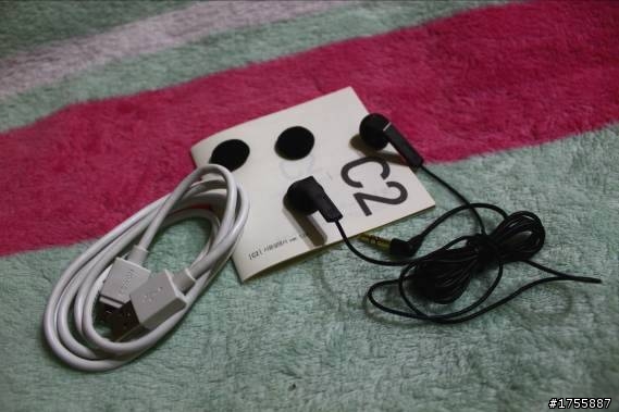 台灣公司貨 COWON iAudio C2開箱