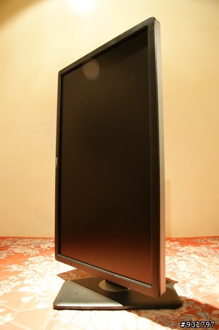 《圖已補完》Dell U2412M 開箱