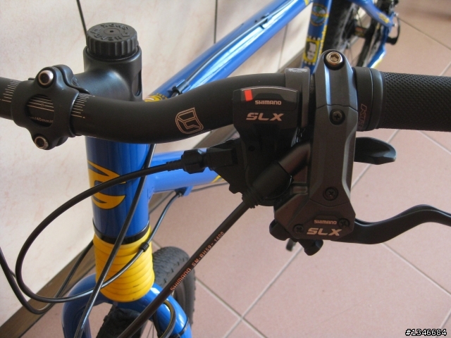 開箱囉! 美國純手工打造的 cannondale 感謝大大們的建議!