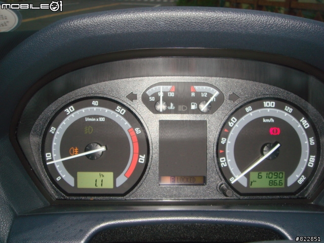 老婆不在家,我來開個箱,SKODA FABIA 1.4MPI H/B