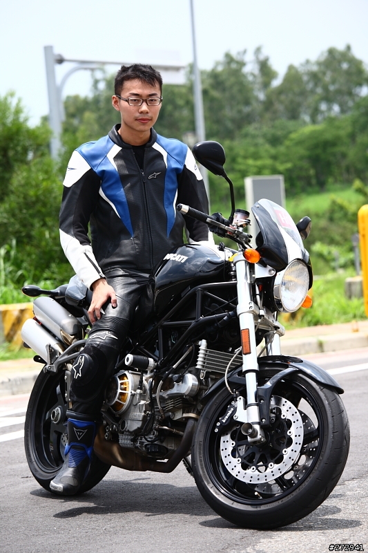 Dream of DUCATI - S2R1000租車心得