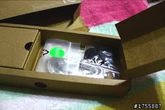 台灣公司貨 COWON iAudio C2開箱