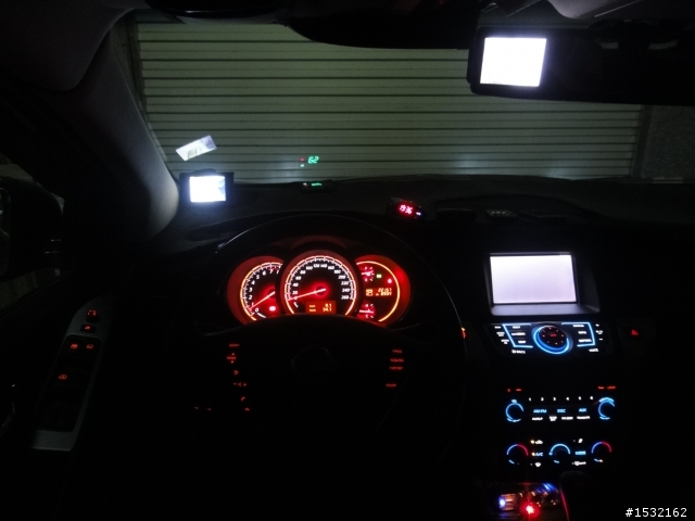 目擊者升等智慧型環景,側照(全車八鏡頭無死角)