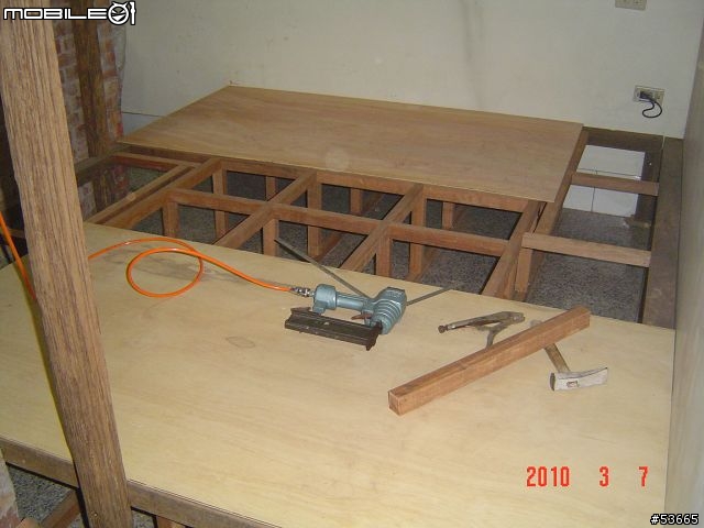 自我實踐DIY裝潢第二彈,原木磚石風起居房