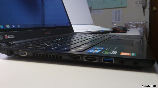 ACER TM 8481 G 超不專業 開箱文