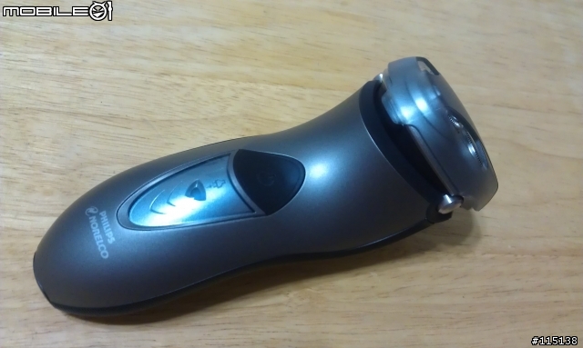 【開箱】Philips 8245 XLD 三刀圈三刀頭水洗式刮鬍刀